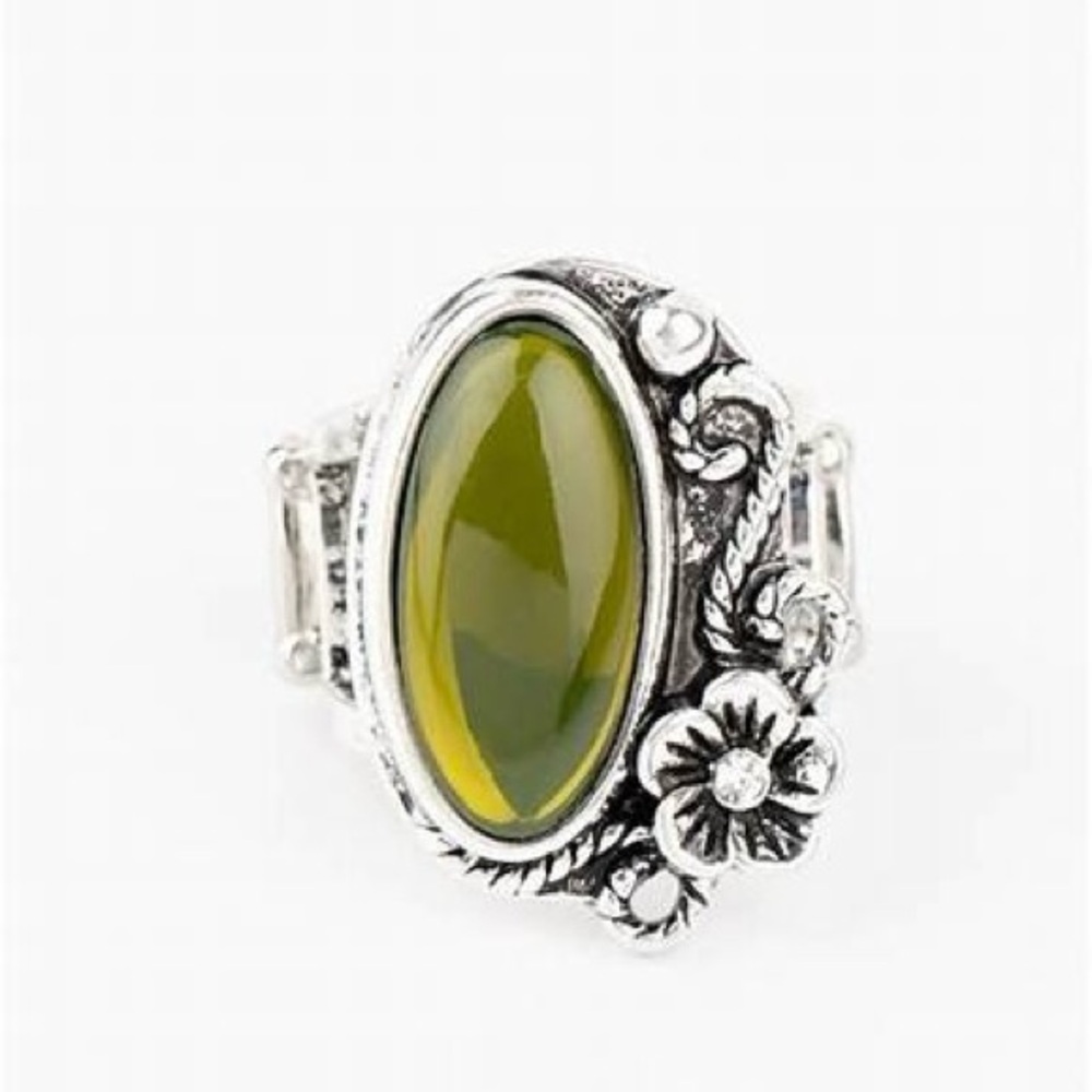 *Silver and green moonstone ring.